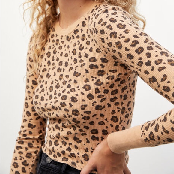 PacSun Tops - PacCares Womens Long Sleeve Leopard Animal Print